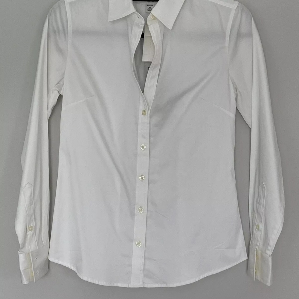 Banana Republic Essential Fitted White Collared Button Down Shirt  XS NWT